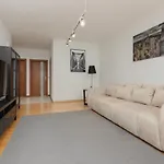 Spacious Zawiszy Wola By Renters Daire Varşova